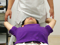 腕の位置の明らかな違いにビックリ!